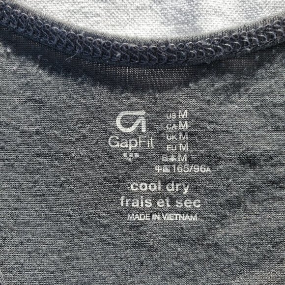 Gap Fit gray tank tops size medium, bundle 2 total items - Picture 8 of 11